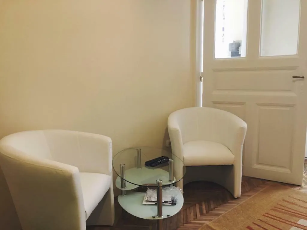 Adrienn Apartment Budapest 0*,  Ungarn